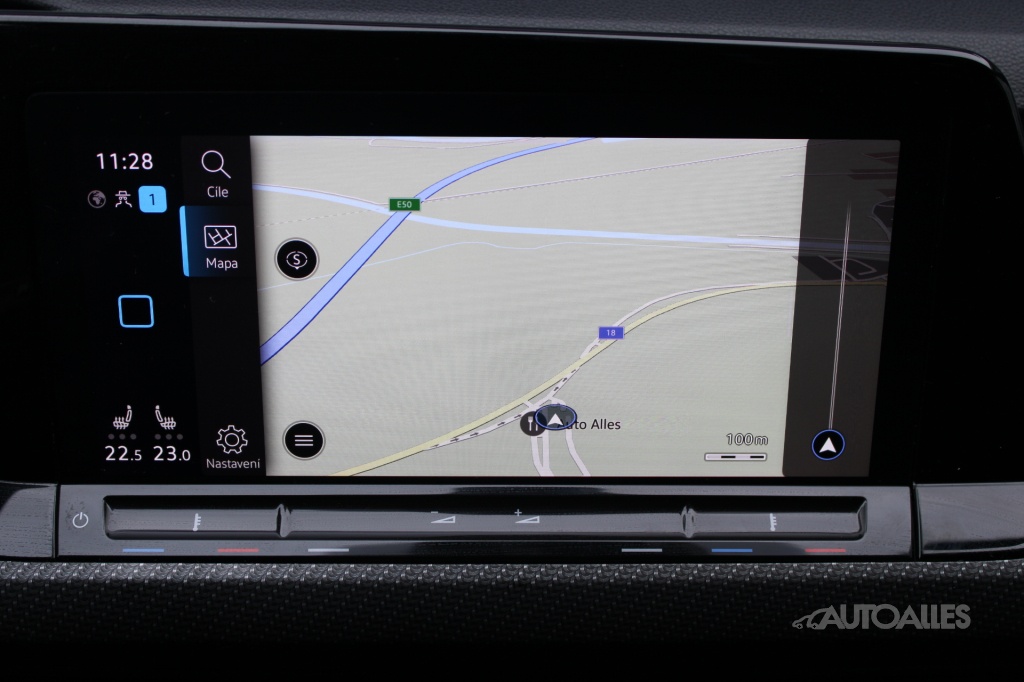 Volkswagen Golf Variant 1,5 e-TSi 110 kW R-LINE - 16