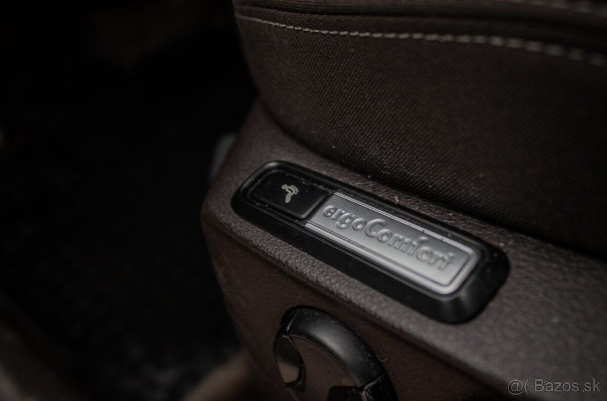 Volkswagen Passat Variant 2.0 TDI BMT Highline DSG - 16