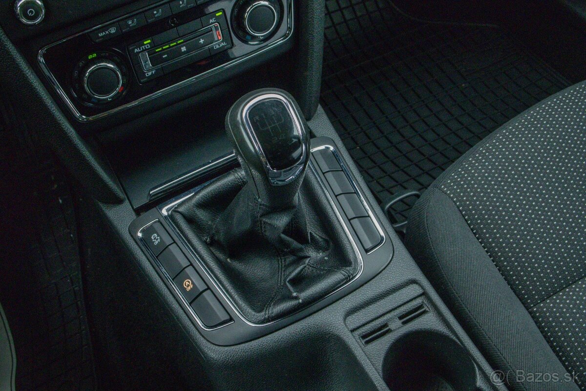 Škoda Superb 2 / II. Combi 1.6 TDI CR Elegance - 16