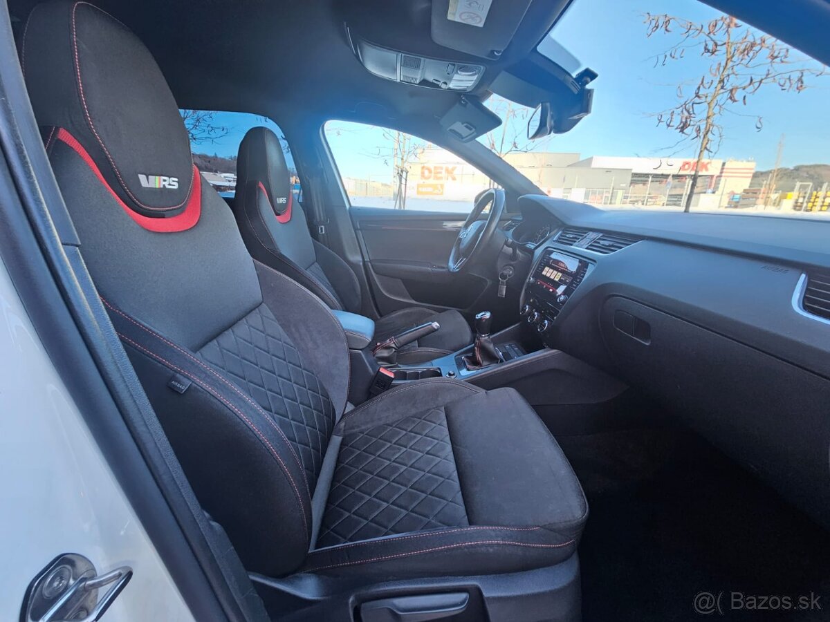 Škoda Octavia Combi 2.0 TDI RS - 16