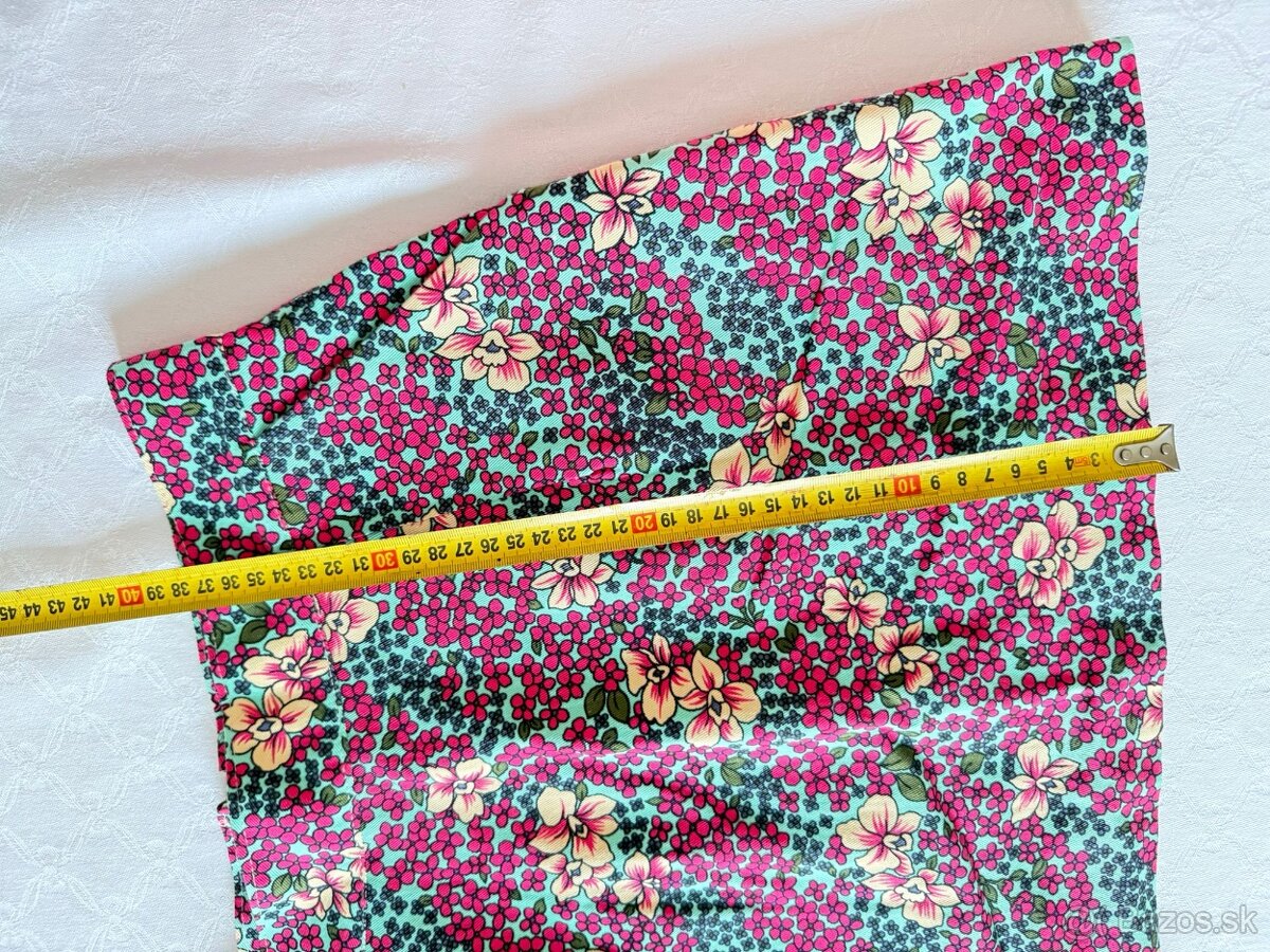 Viacere kusy oblecenia - 16