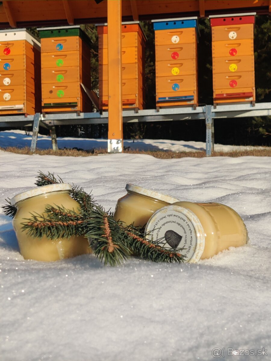 Domáci včelí med z Turčianskej záhradky - 16