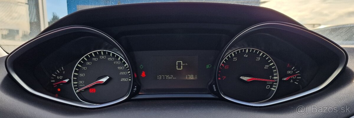 PEUGEOT 308 1.6 THP 156K ALLURE - 16