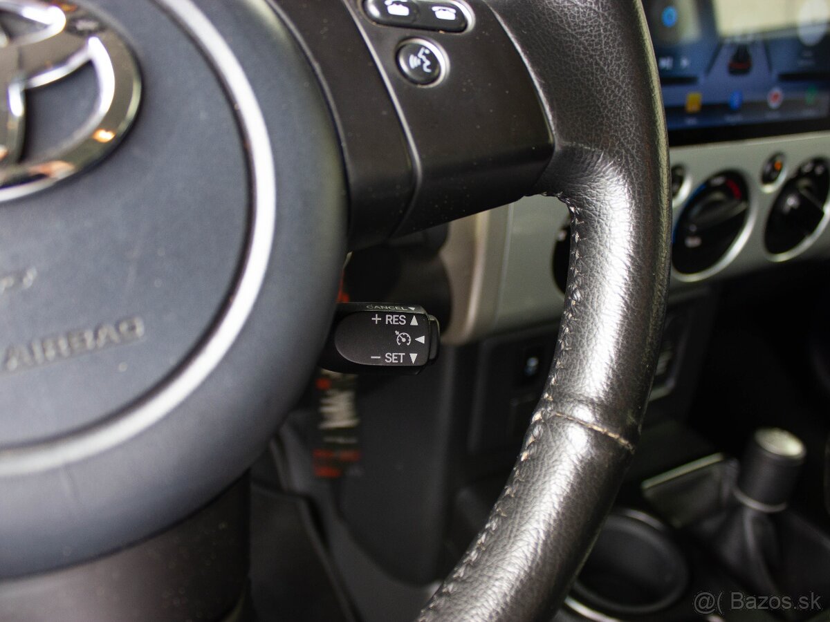 Toyota FJ Cruiser 4.0 - 16