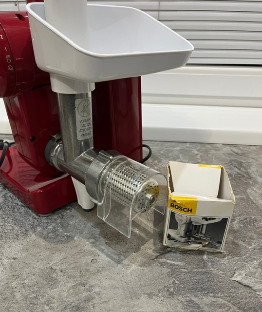 Bosch MUM 48R1/07 kuchynský robot - 16