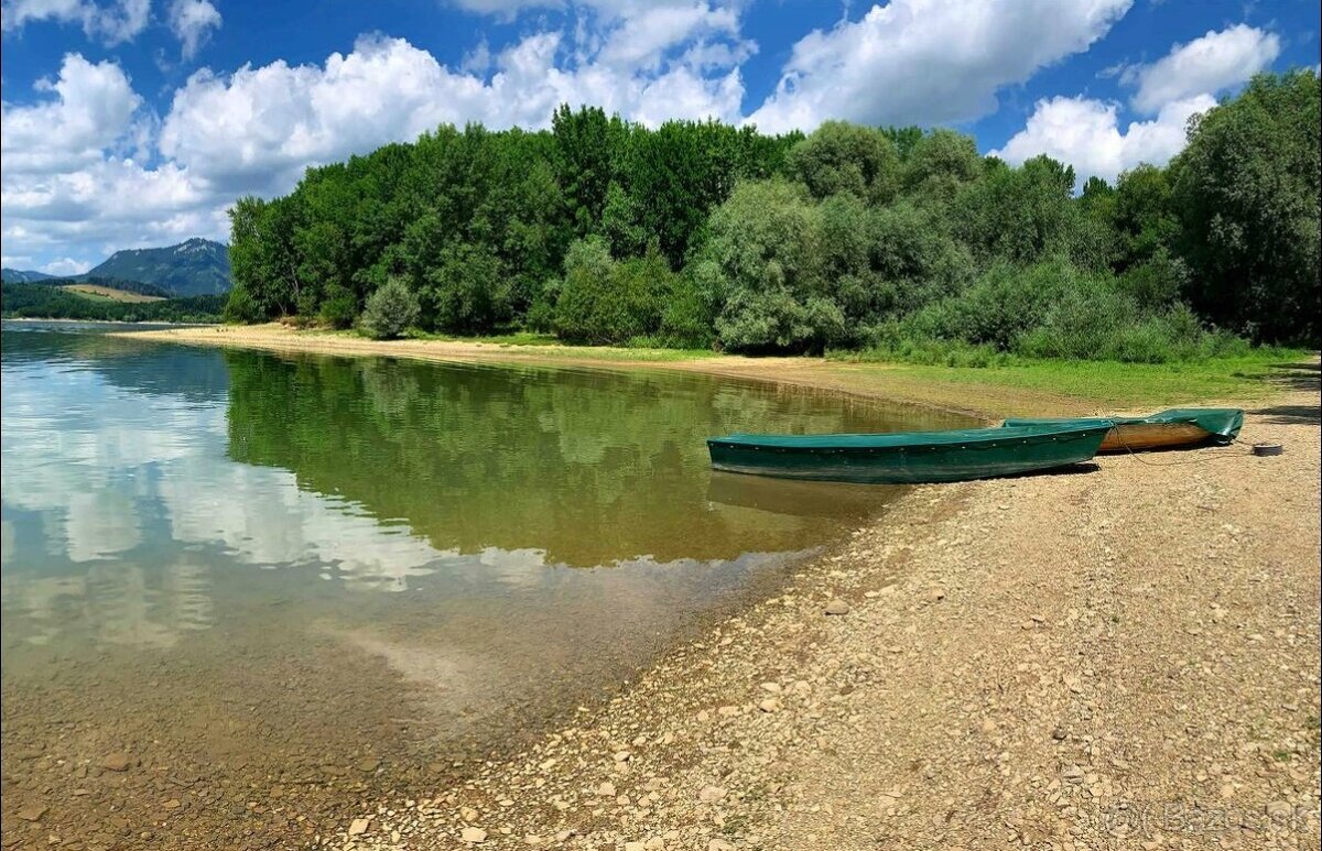 🌿 Rekreačný pozemok s chatkou len 70 m od Liptovskej Mary – - 16
