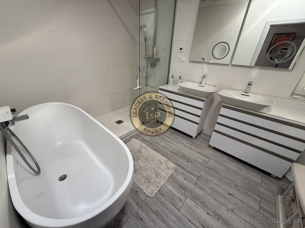 Na predaj luxusný rodinný dom v Senici - 16