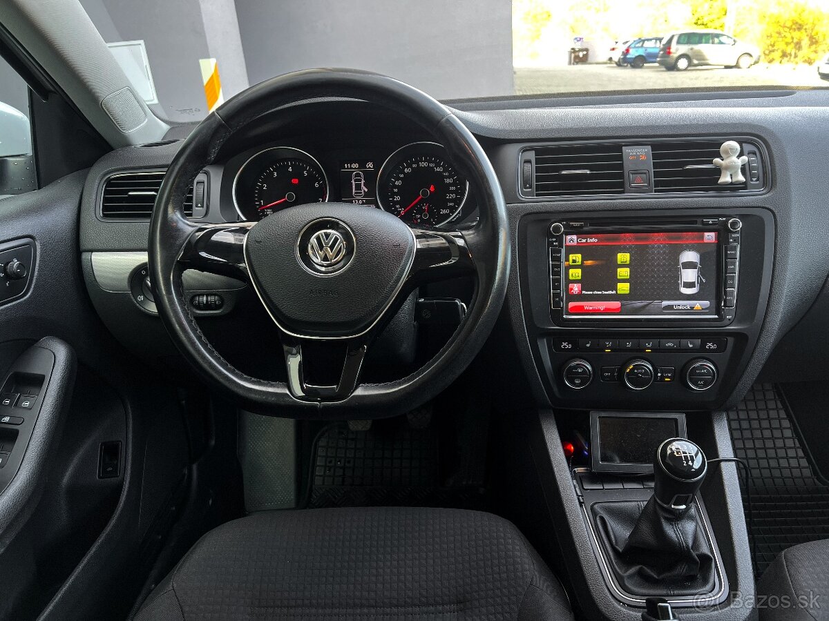 Volkswagen Jetta 1.2 TSI Comfortline - 16