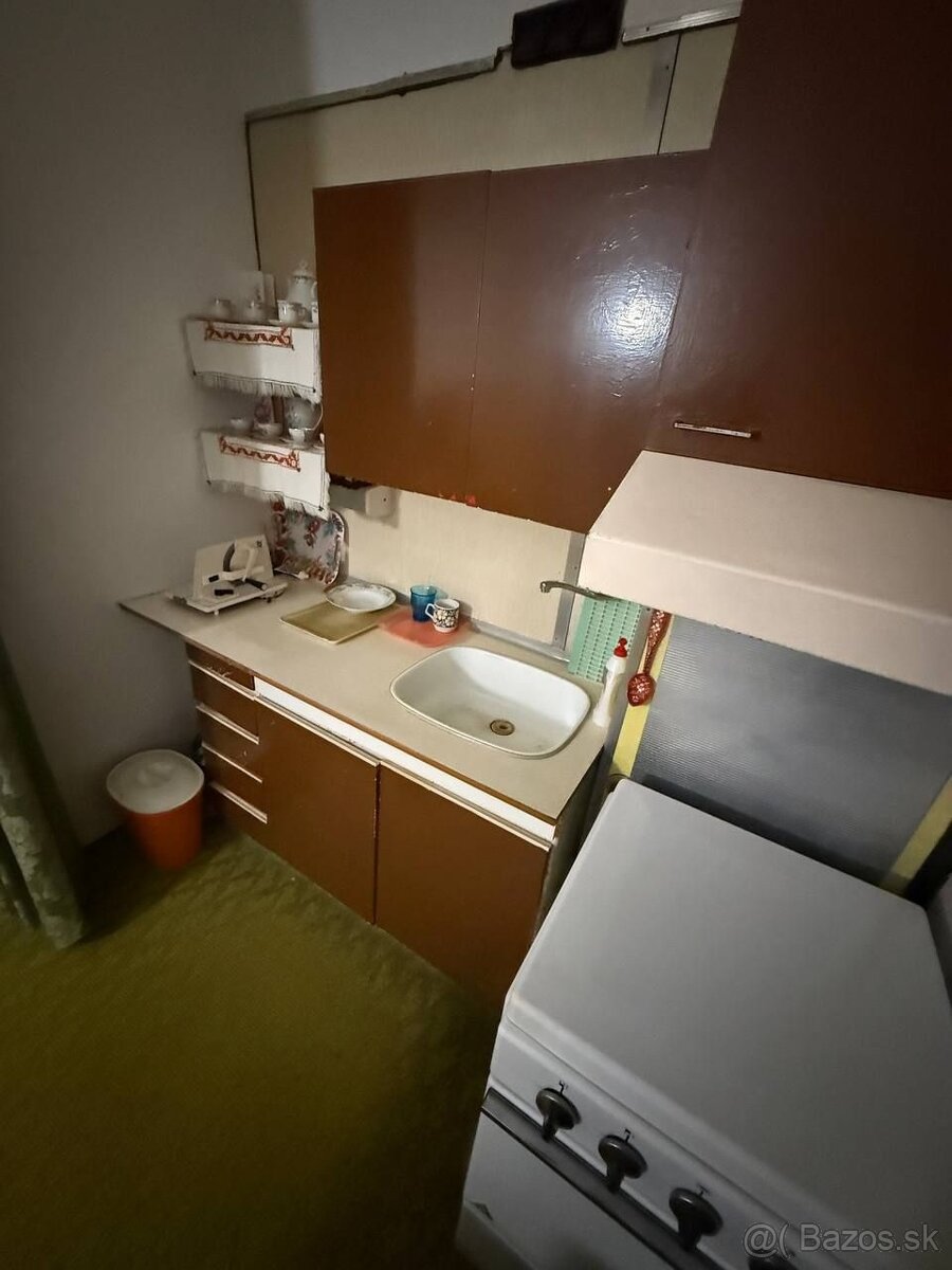 Na predaj 2 izbový byt Partizánske - 16