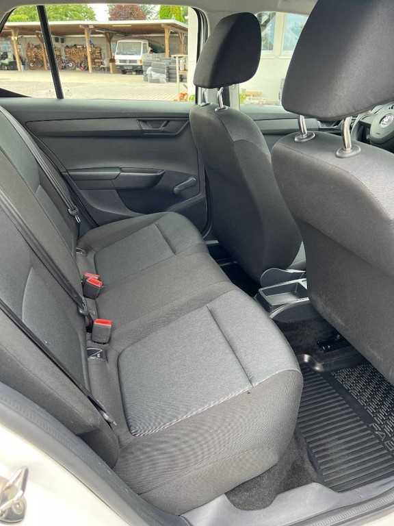 Škoda Fabia 1.0 TSI Active - 16