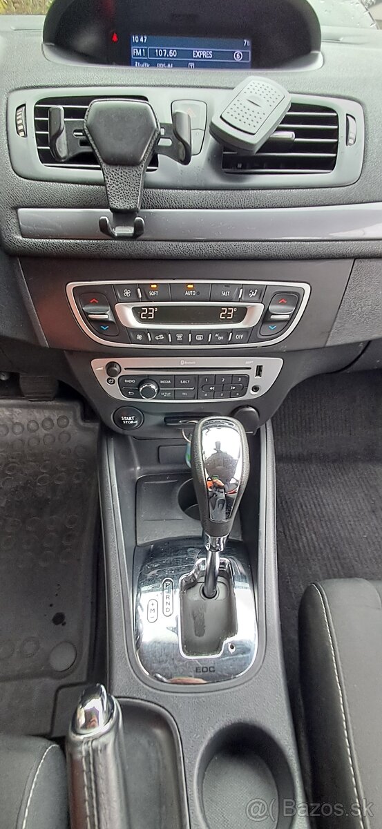 Renault Megane Gradtour 1.5DCI Automat 2015 Limited - 16