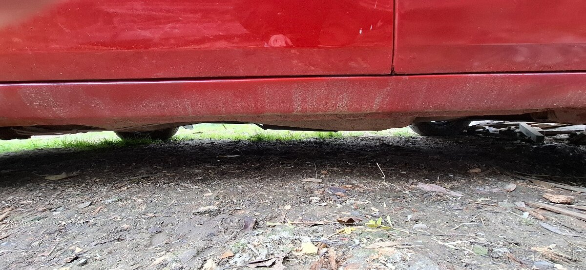 Predám Škoda favorit 136l 1990 46kw - 16