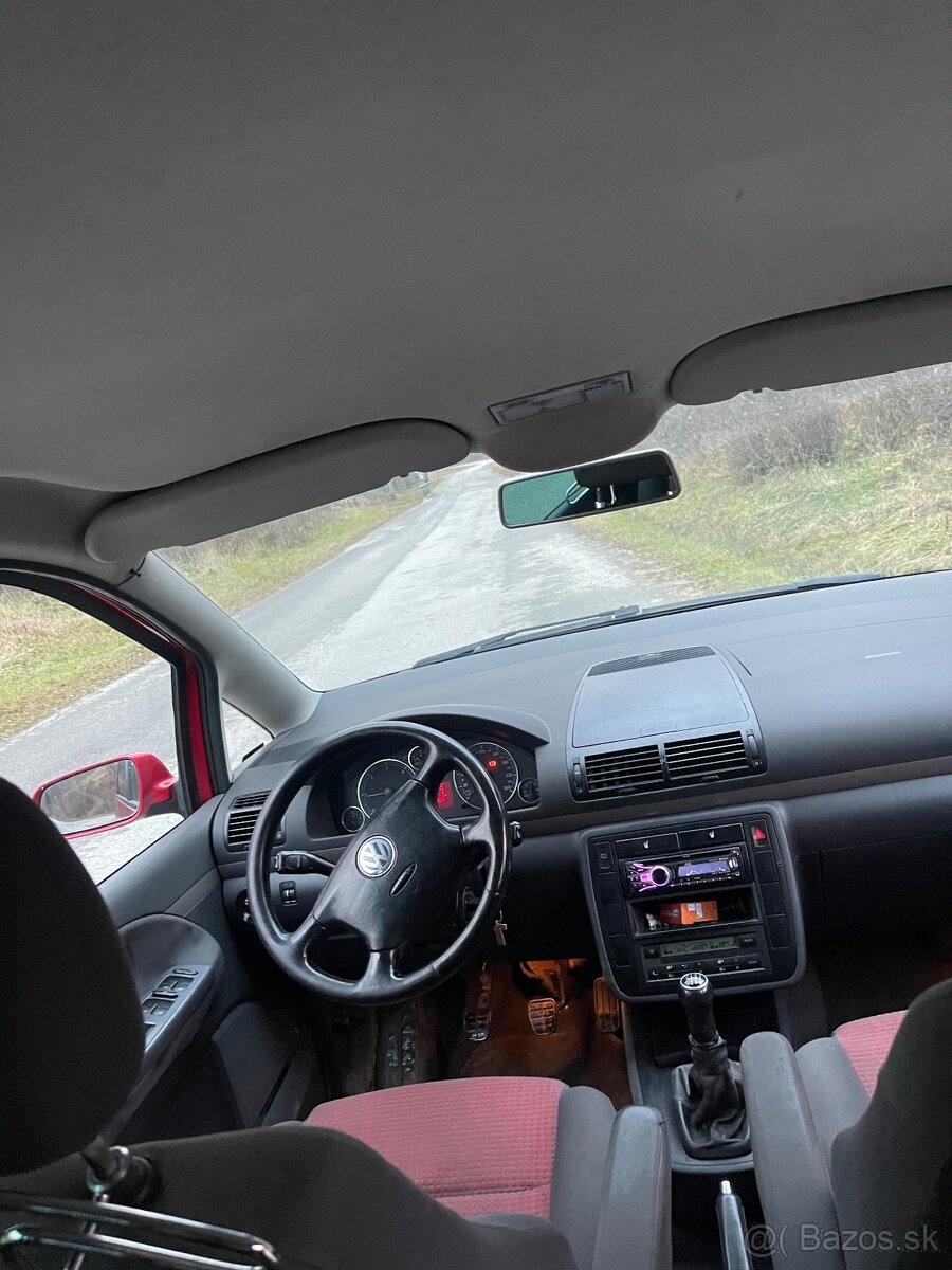 Volkswagen Sharan - 16