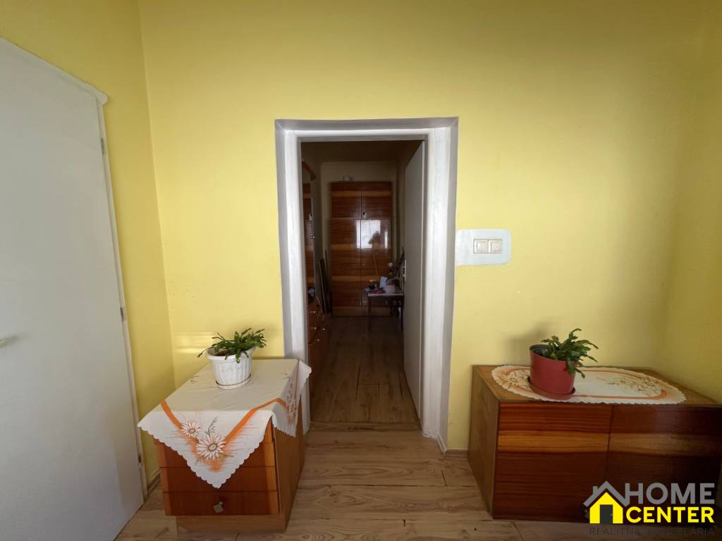 EXKLUSÍVNY PREDAJ 2 izb. rod.domu na 6,5 árovom pozemku,Zemi - 16