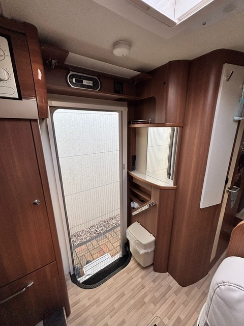LMC Cruiser Passion T 673 G, DPH, Výbava - 16