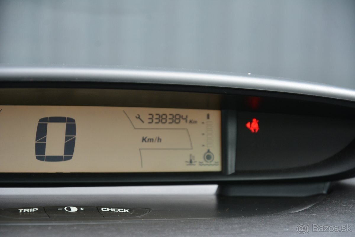 Citroen C4 2007 1.60 HDI - 16