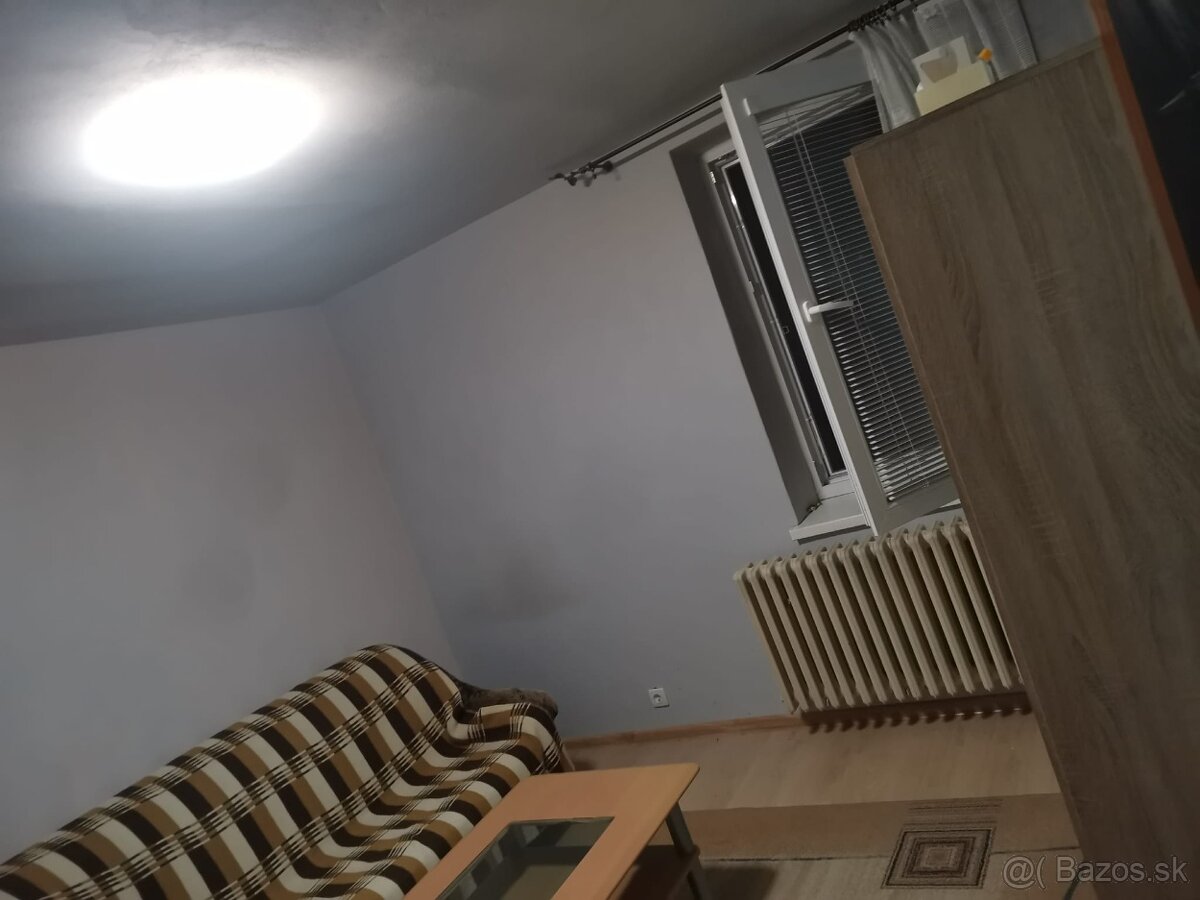 Dvojgeneračný rodinný dom - 16