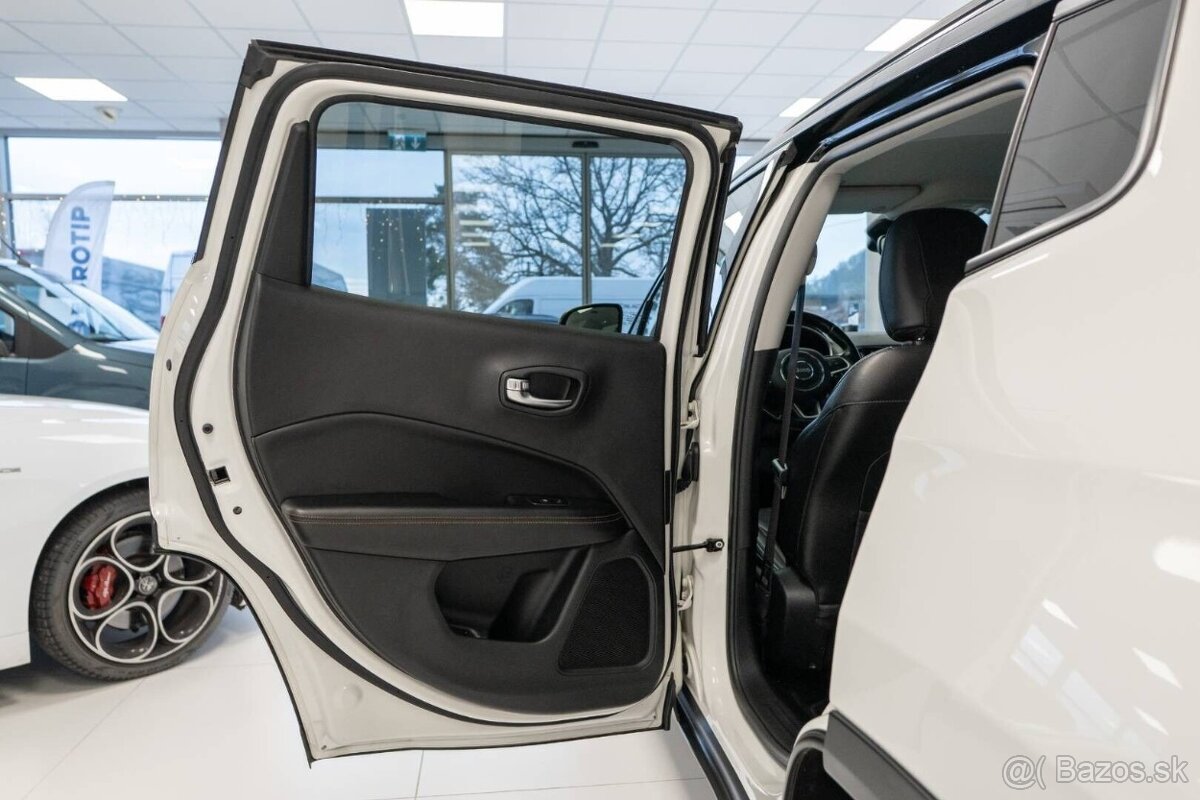 Jeep Compass 2.0L MJet 140 4WD Limited A/T - 16