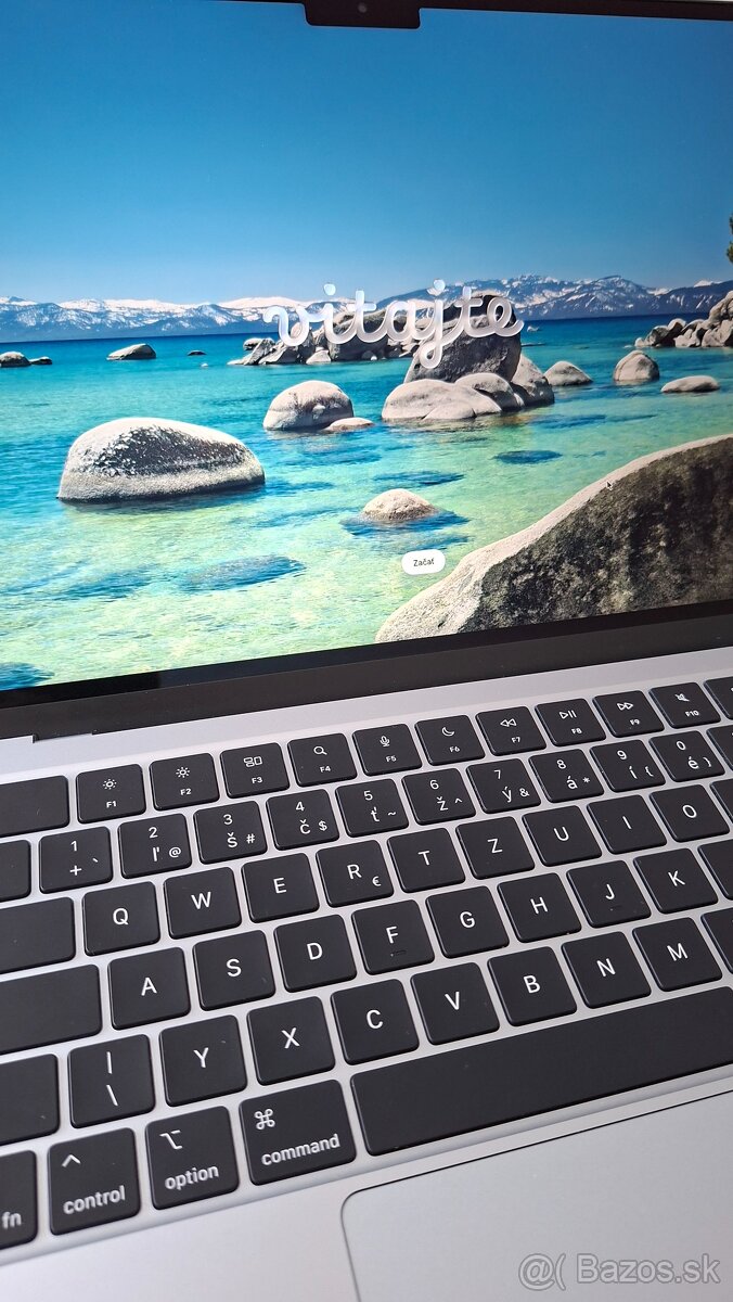 MacBook Air M4/16GB/256GB - 16