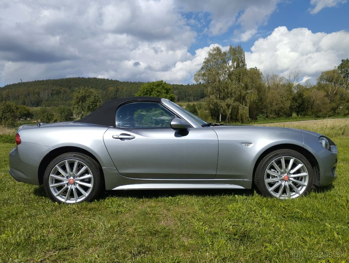 Fiat 124 Spider Kabriolet - 16