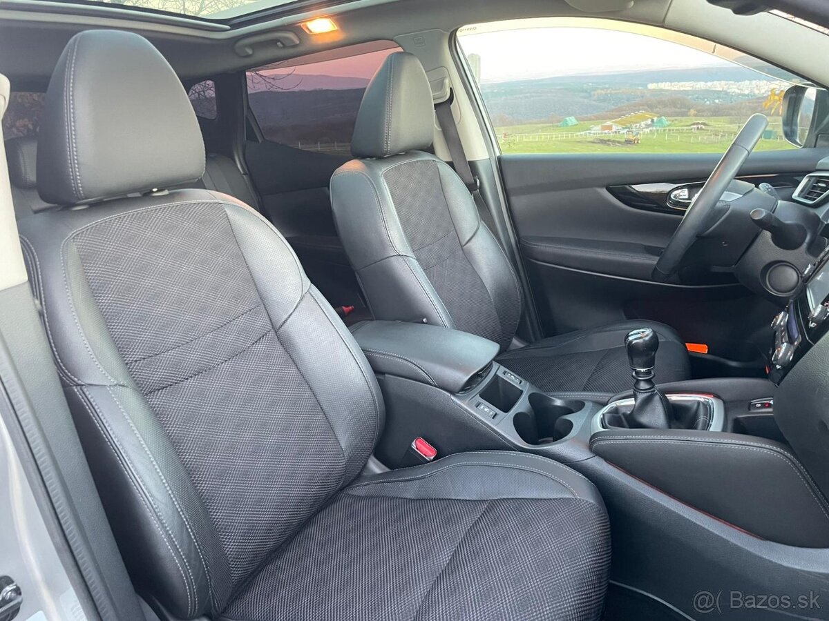Nissan Qashqai 1.5 dCi 81 kW Tekna - GARÁŽOVANÉ - 16