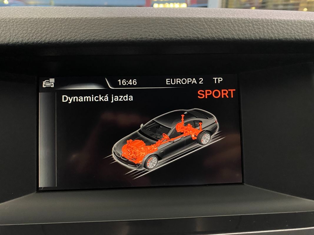 BMW 520d xDrive A/T 140 kw - 16