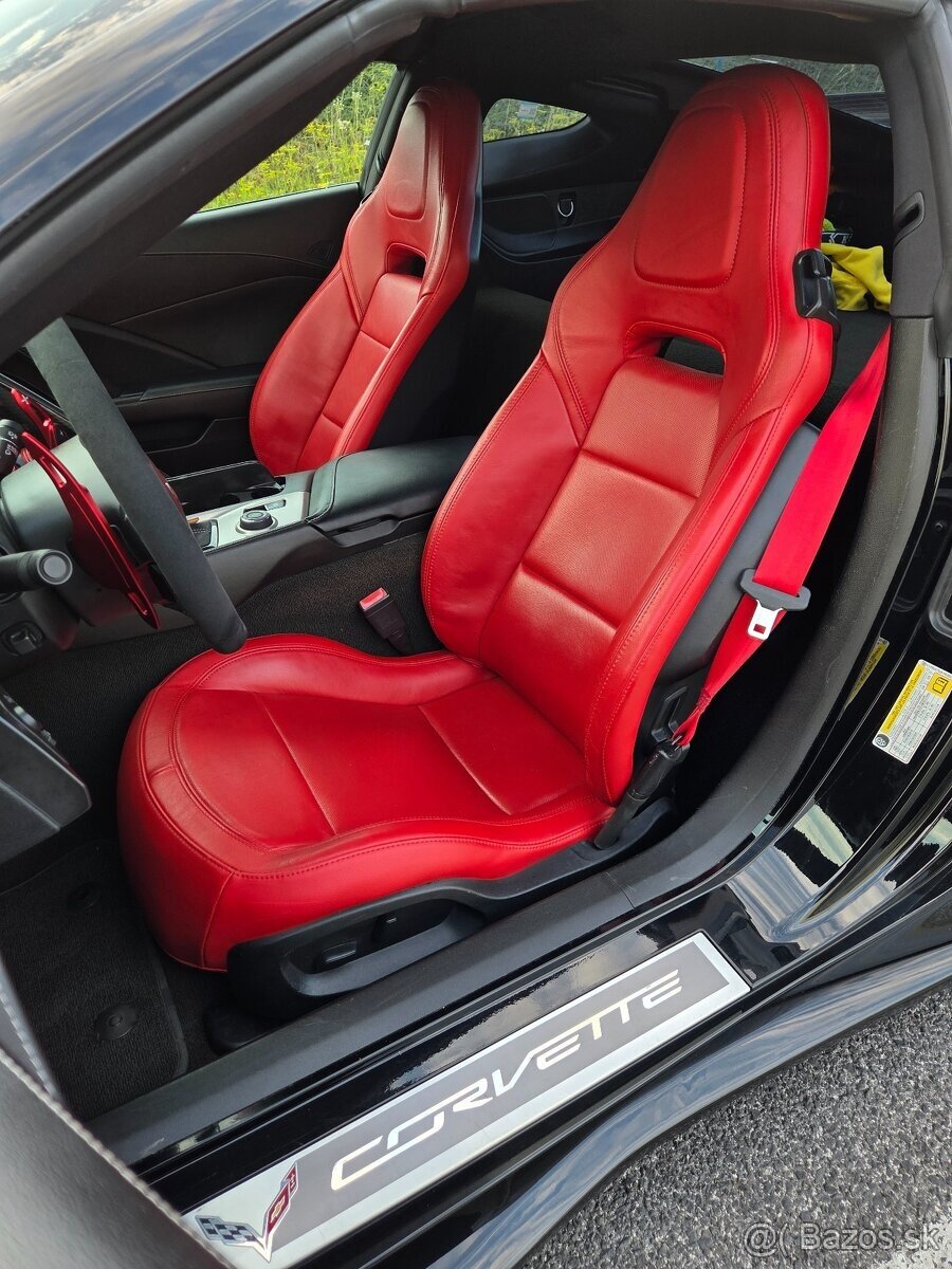 Chevrolet Corvette C7 - 16