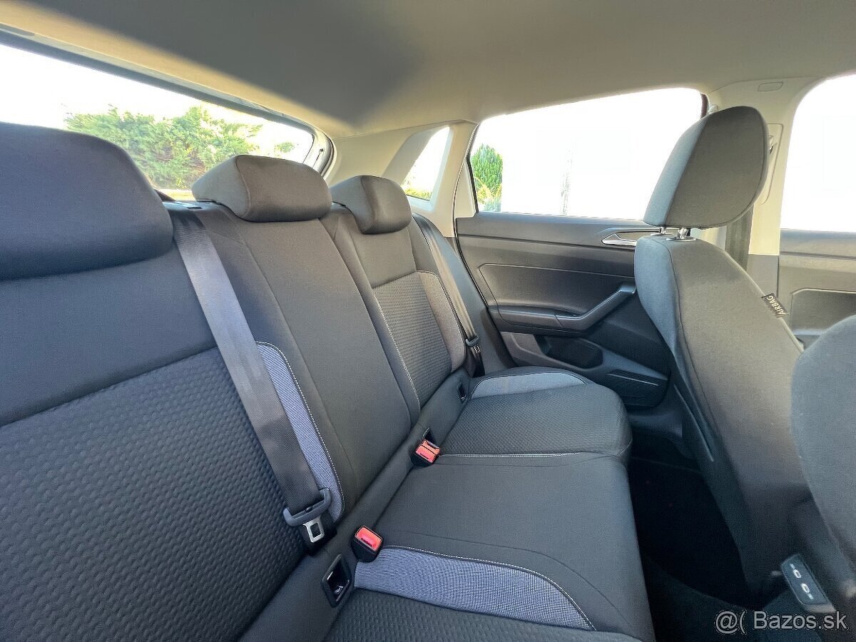 VOLKSWAGEN POLO 1.0 TSI 04/2023 28300 KM - 16