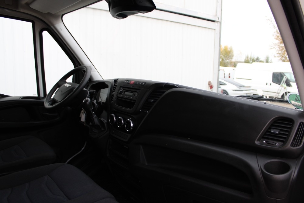 Iveco Daily, 35S160 2,3 Maxi+klima+Servisní vozidlo Iveco - 16