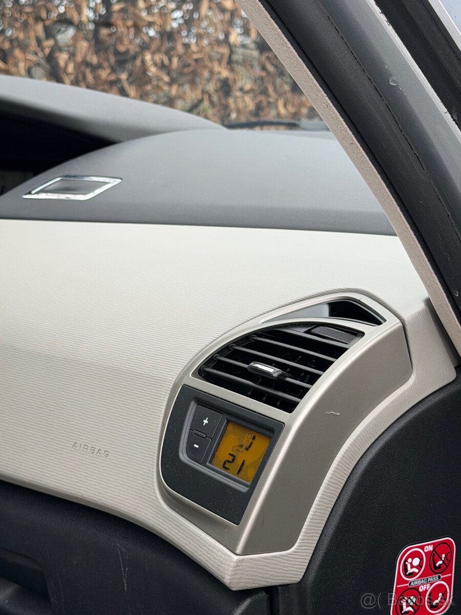 Citroën C4 Picasso 1.6 HDi - 16