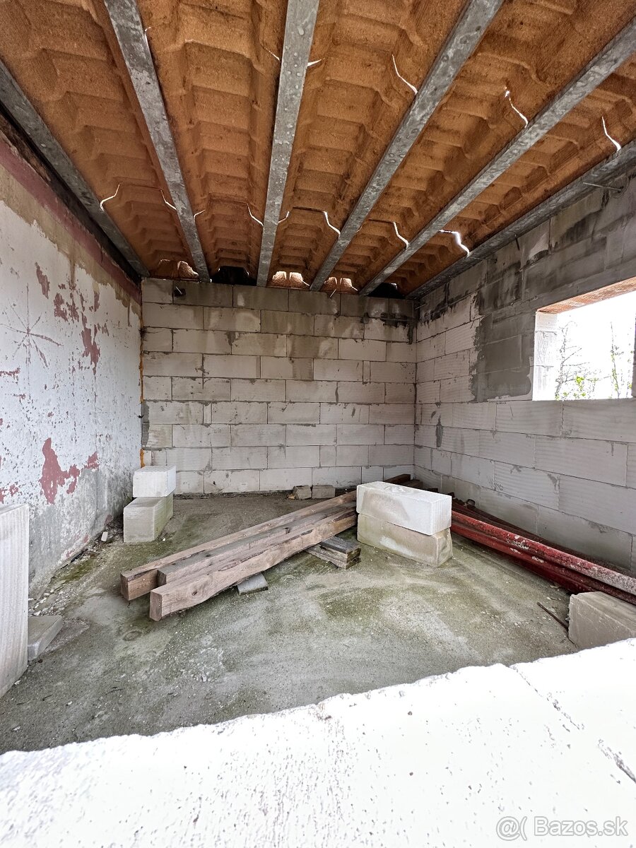 Zľava Chata so záhradou Hájky, výmena - 16