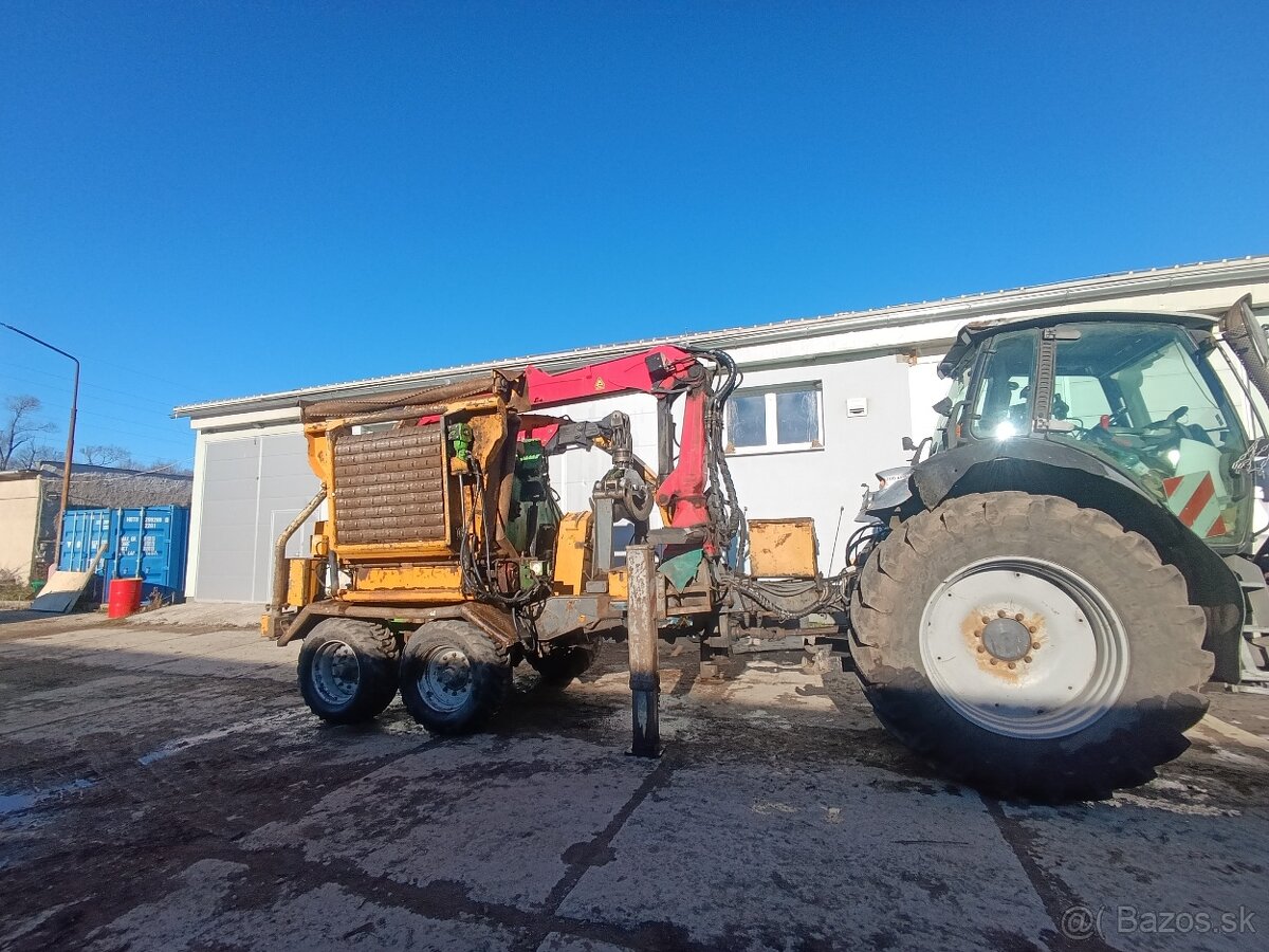 Predám traktor Lamborghoni R8 + štiepkovač heizohack - 16