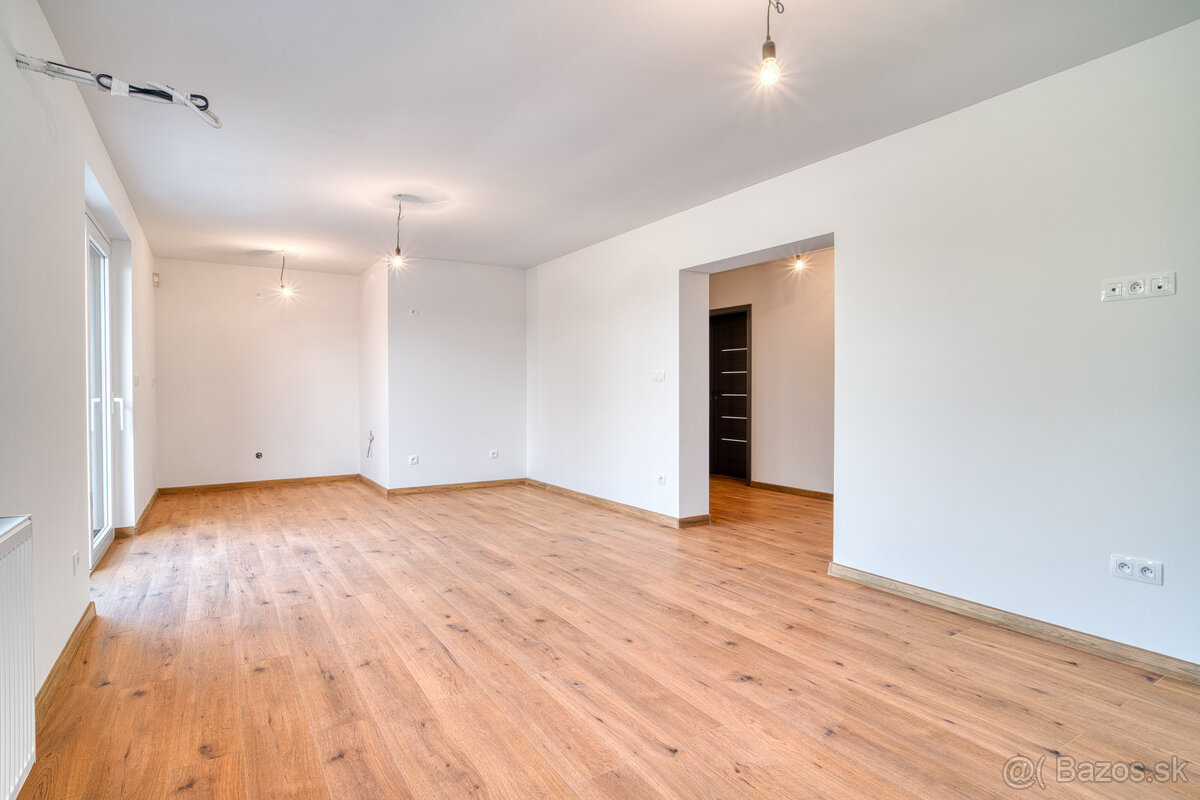 Na predaj 3-izbový rodinný dom v Jaslovských Bohuniciach - 16