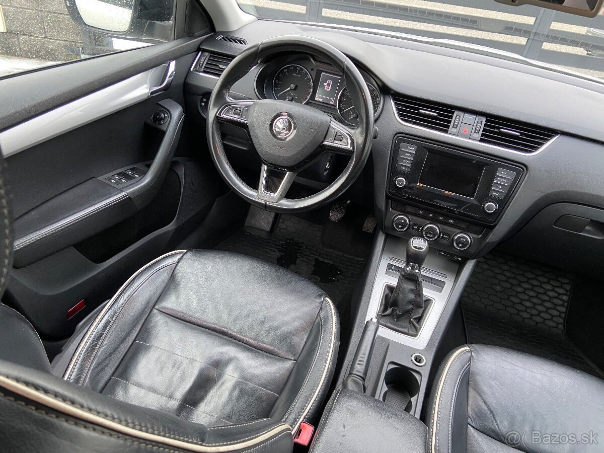 ŠKODA OCTAVIA COMBI 3 1.6 TDi GREENLINE - 16