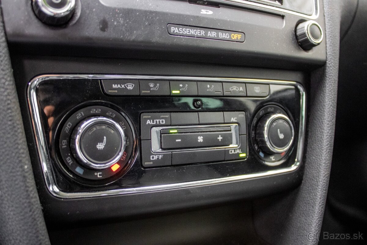 Škoda Superb Combi 2.0 TDI 4x4 DSG - 16