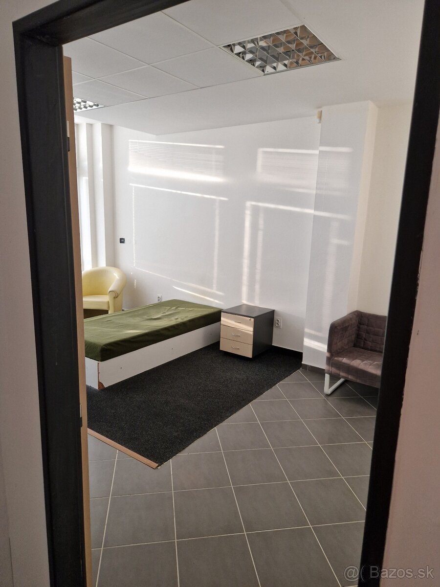 Predám prízemný priestor Piešťany ( Floreát ) - 16