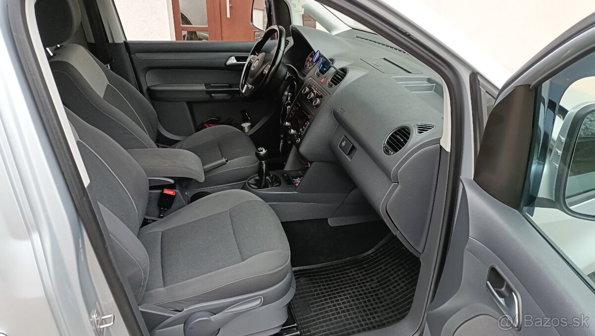 VOLKSWAGEN CADDY MAXI 7 MIEST 2.0 TDI 103 kW ODPOČET DPH - 16