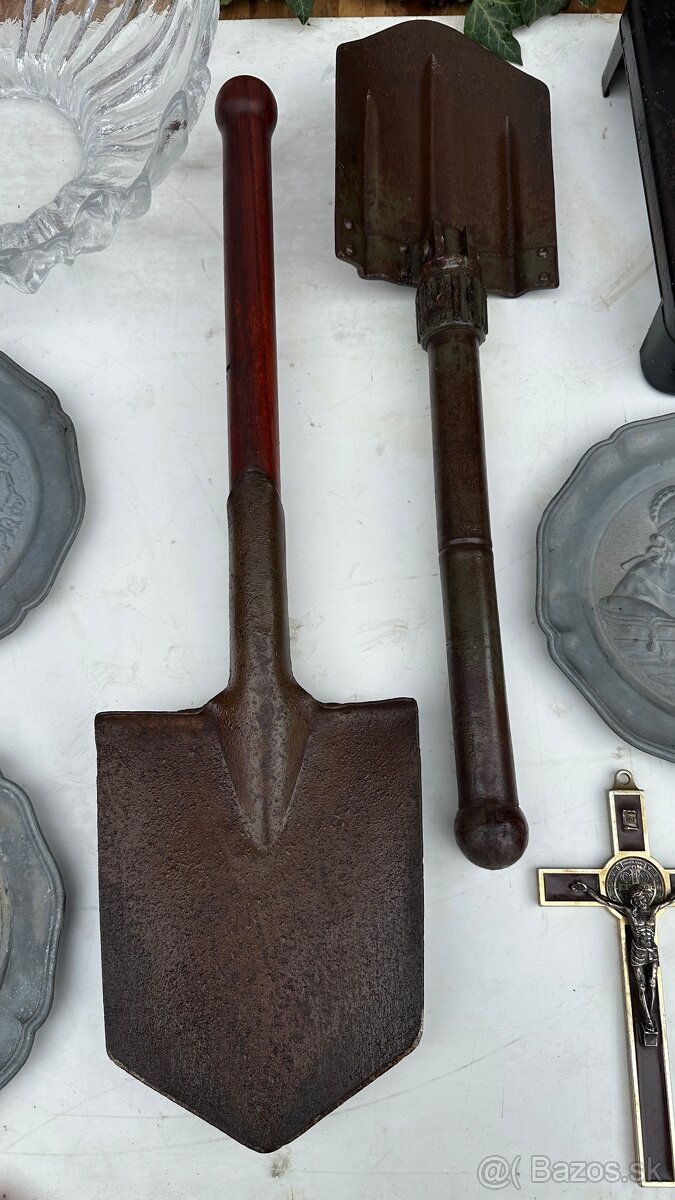 poľné fľaše, lopatky a iné - 16