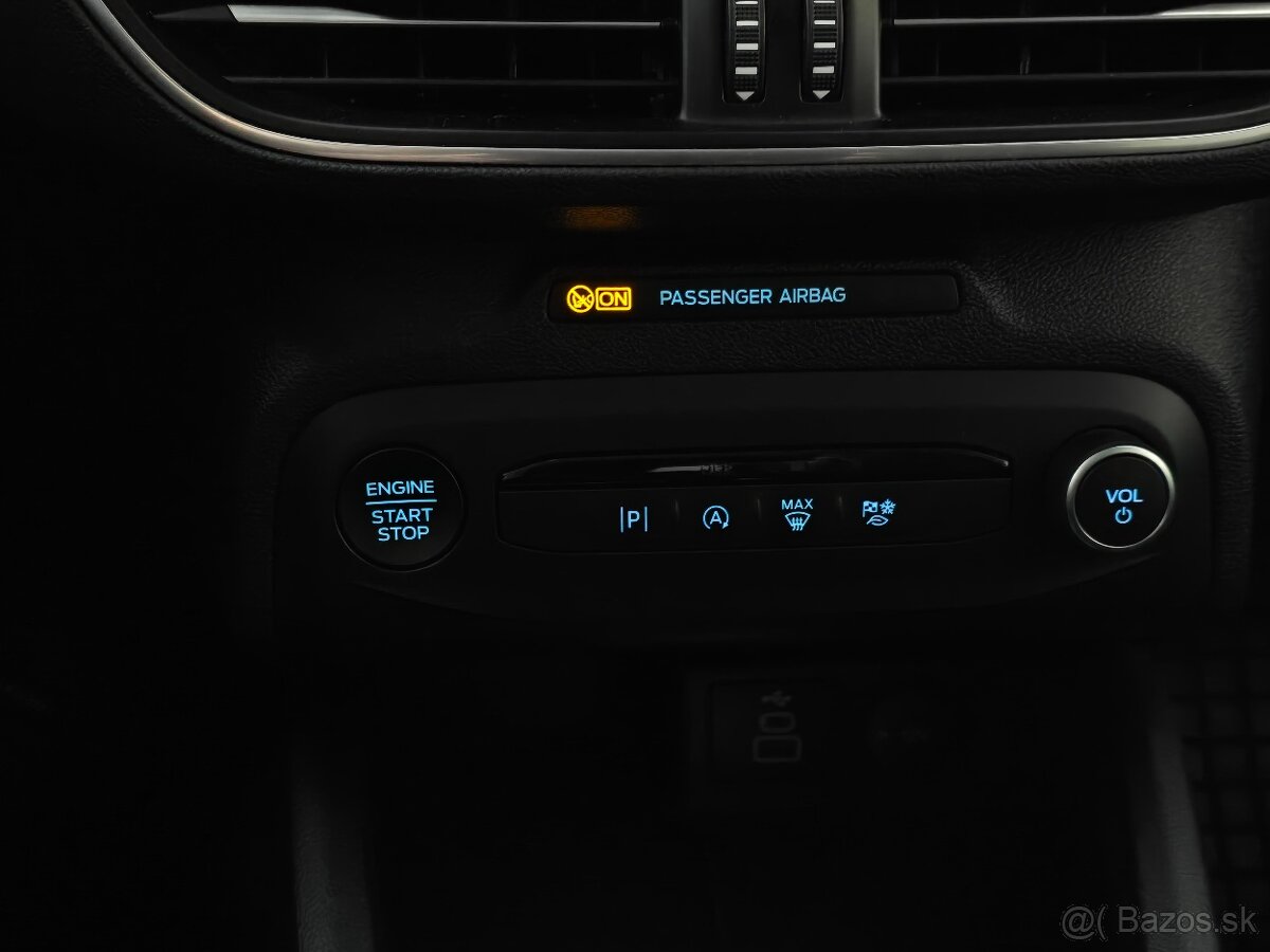 Ford Focus Kombi 1.5 EcoBoost Titanium A/T - 16