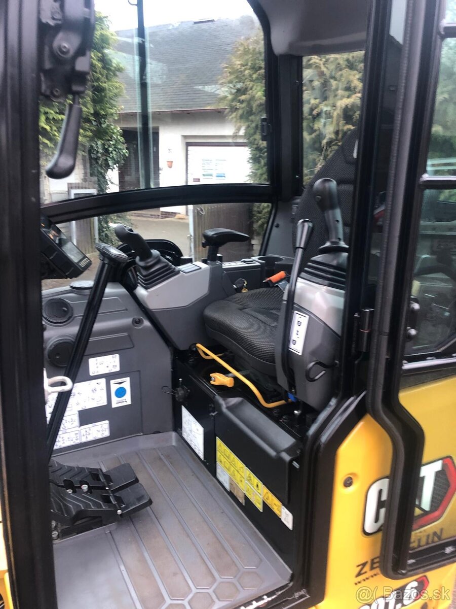 Caterpillar CAT 301.6 - 16