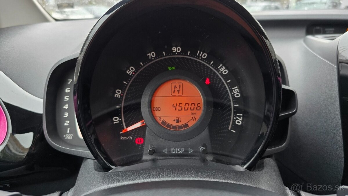 Toyota Aygo 1.0 VVT-i x-cite + connectivity - 16