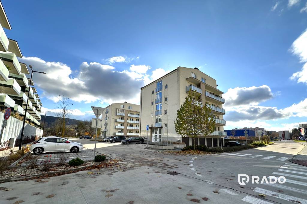 RADO | Na predaj 1-izbový byt v novostavbe v Púchove - 16