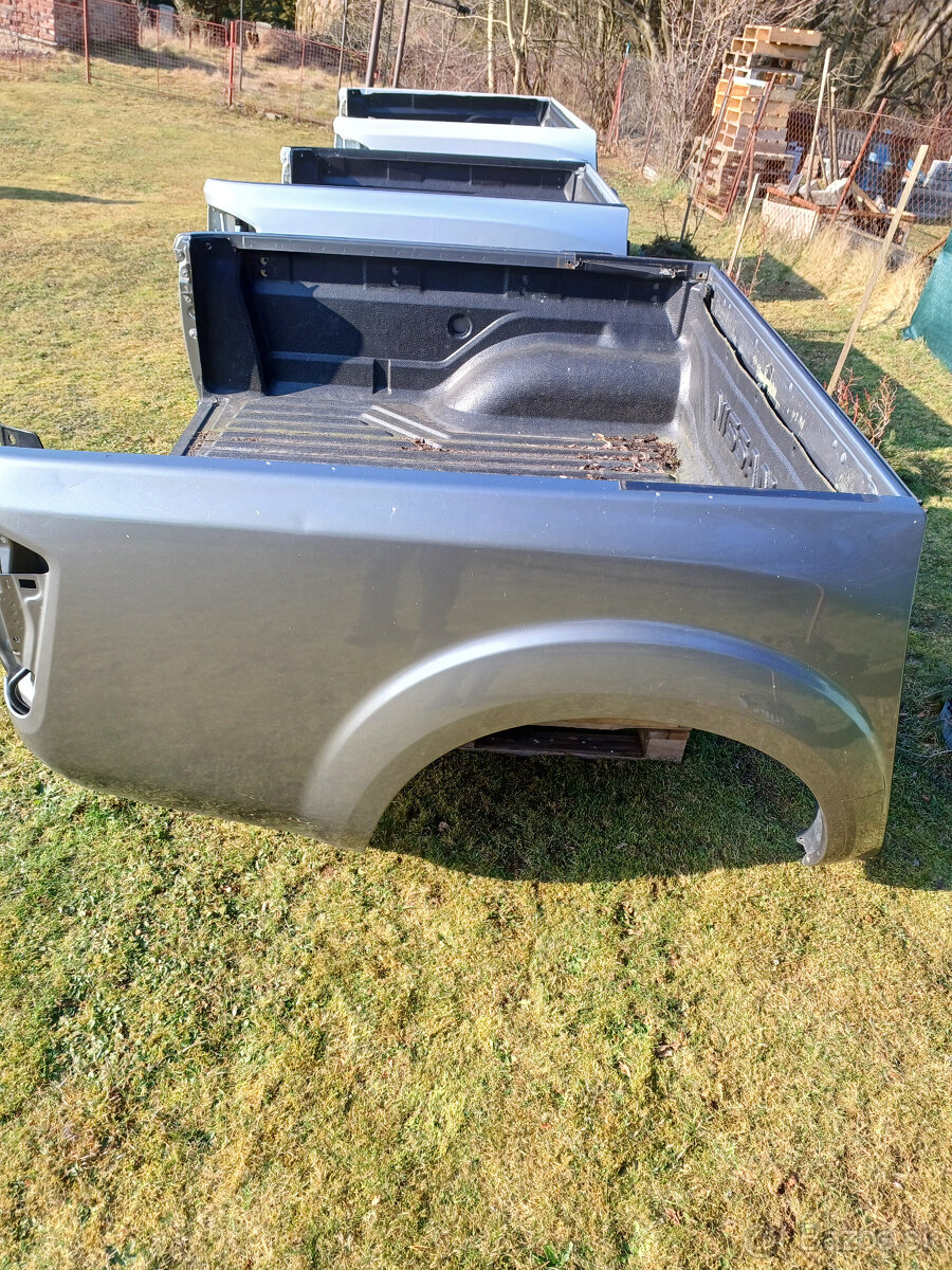 Dveře,zrcátko aj. díly Nissan Navara D23 Renault Alaskan - 16