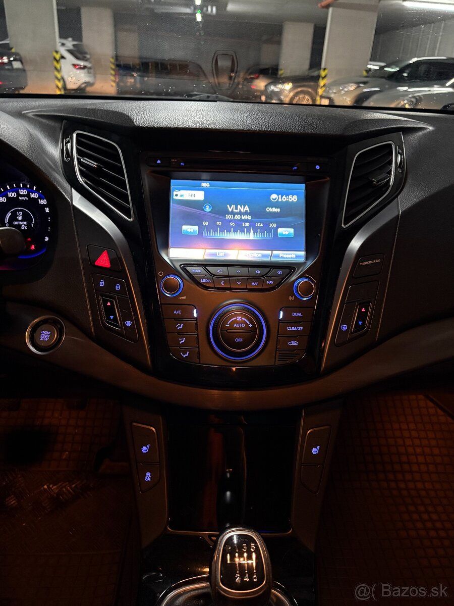 Hyundai i40 CW 1.6 GDi Premium SR - 16