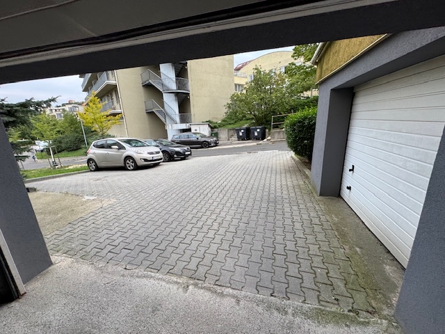 3 izbový Byt na Hradnom Kopci v Bratislave 120m2+ Garaž - 16