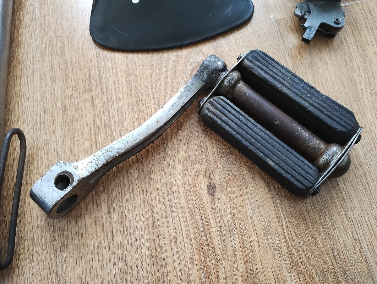 Predám náhradné diely na jawetta 551 a Štadión S 11 a S 22 - 16