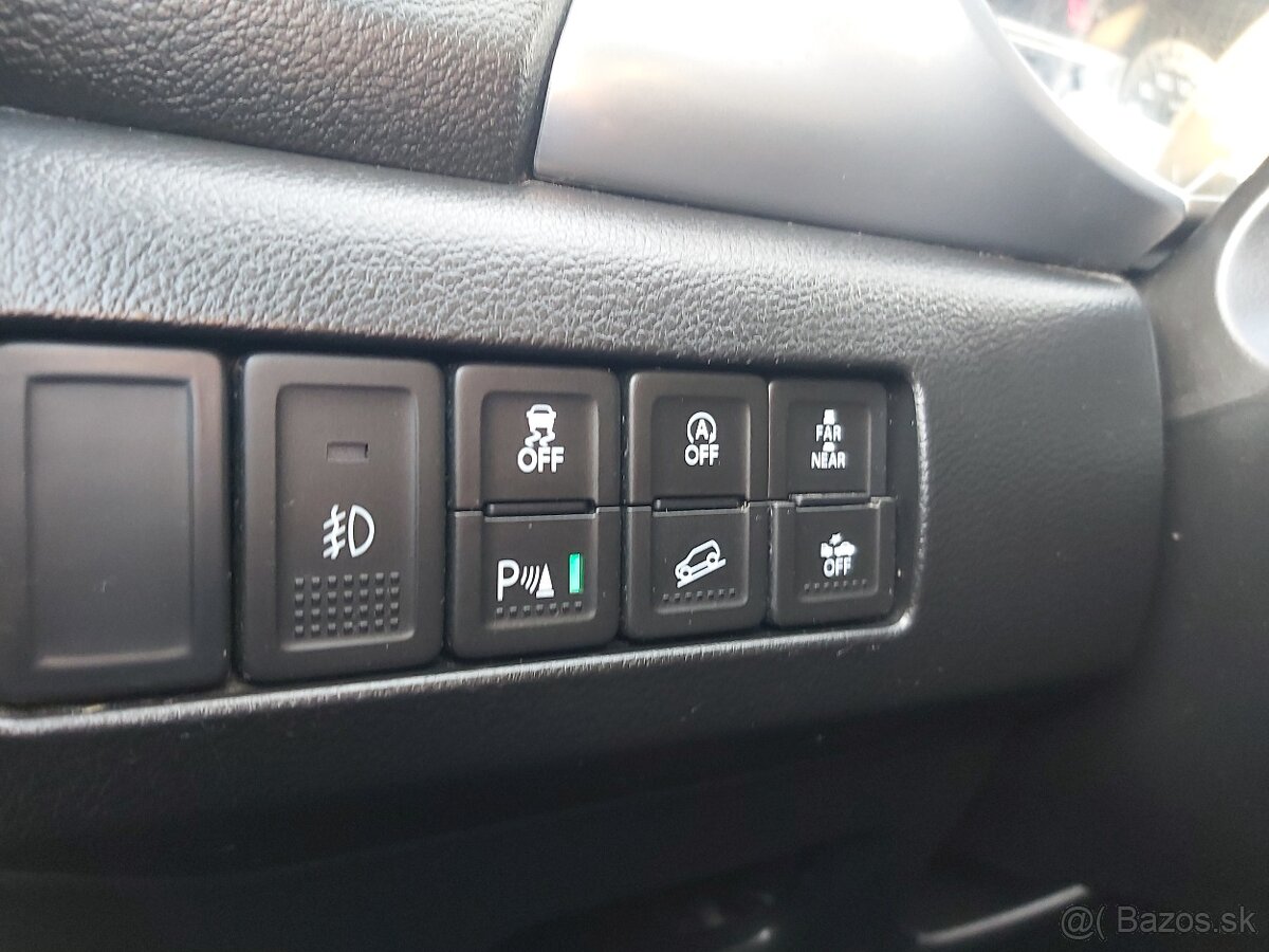 Suzuki Vitara 1.6 benzin 4x4 KUPENE V SR - 16