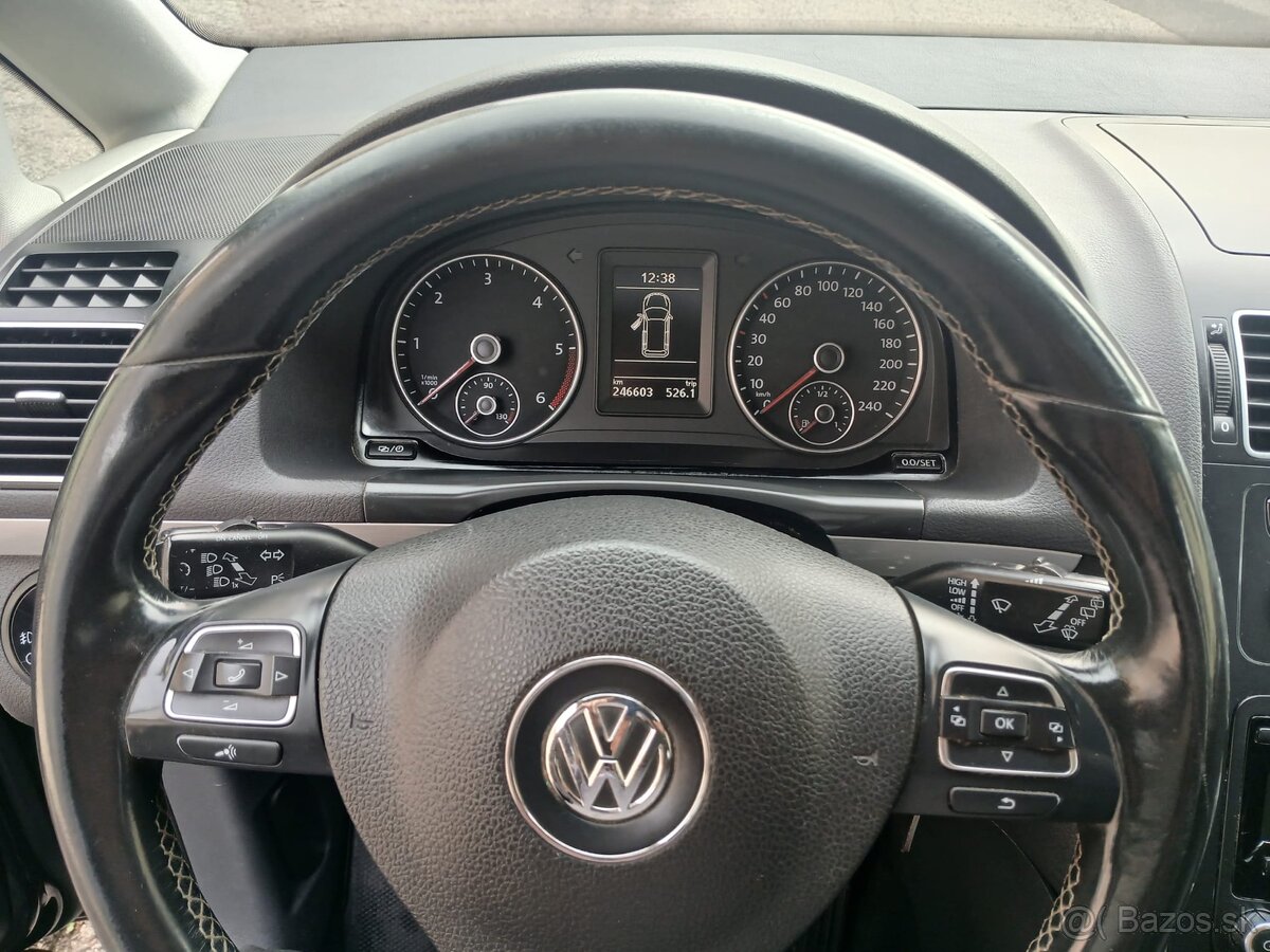 VW TOURAN 2.0TDi 103kw r. 2014 - 16