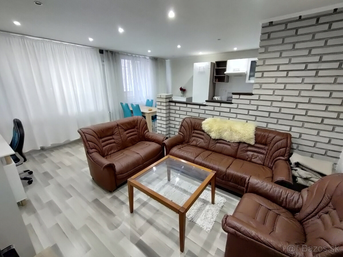 3 izb. blízko CENTRA, Kuzmányho, ul. Kpt. Nálepku, rekonšt. - 16