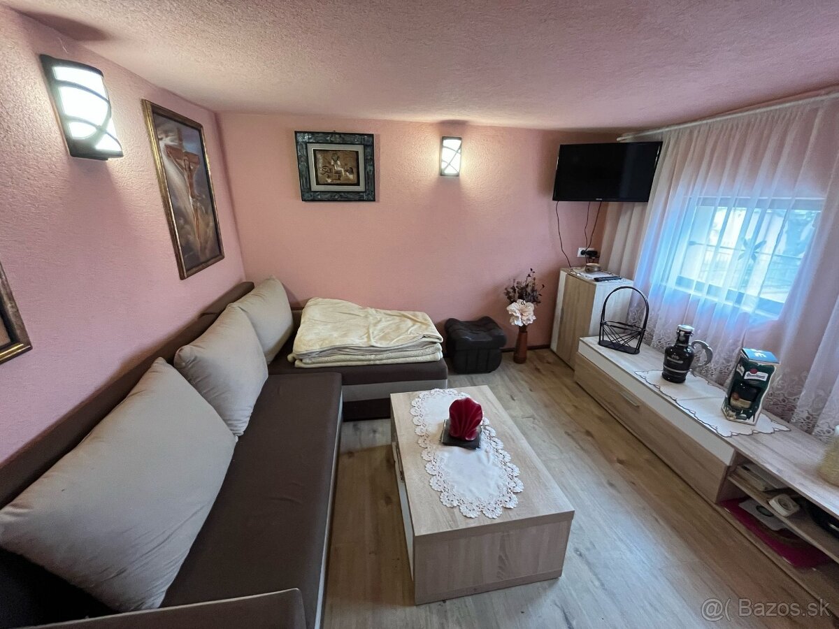 ZĽAVNENÉ • Na predaj vinohrad. domček s pivnicou a pozemkom - 16